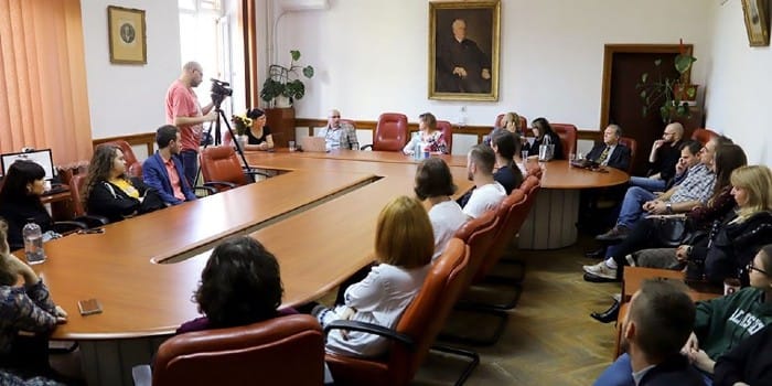 Boev Hristo Boev: The contemporary Romanian writers are infallible in their ...